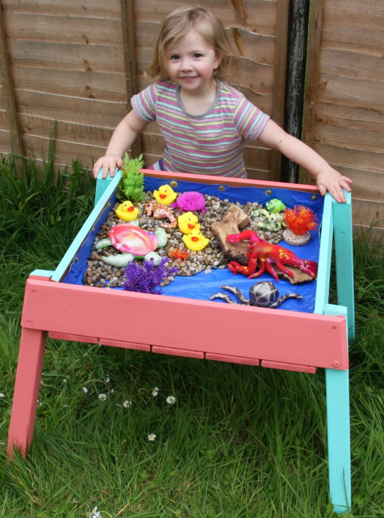 Amy with our Outspiration project, a watertable with underwater scene