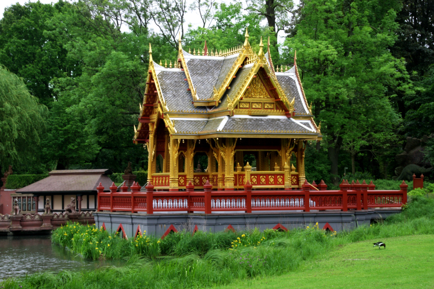 Silent Sunday Hagenbecks Zoo in Hamburg Japanese Pavilion
