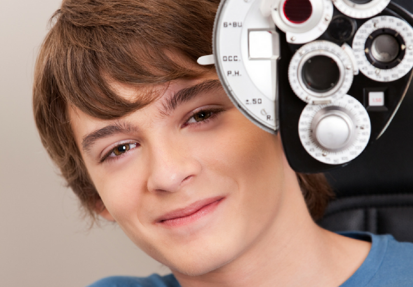 signs and symptoms for bad eyesight, eye testing in children, signs your child needs glasses, get your kids' eyes checked