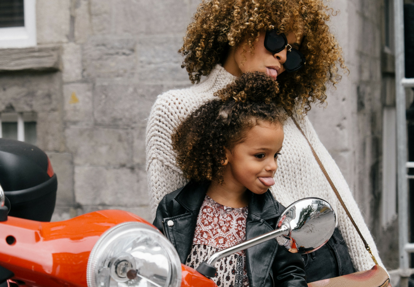 wardrobe staples for busy mums, outfit ideas for mums (2)